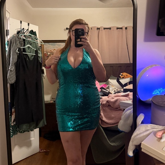 Sparkling Teal Halter Mini Dress - Picture 9 of 9